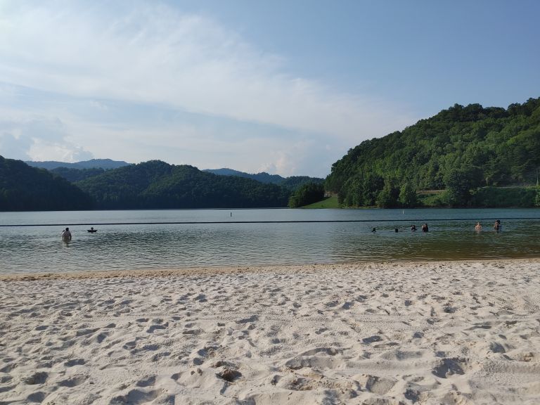 HDR debug info : SBAR:0.1 WHAR:0.0 BAR:4.5 WBR:13.5 WDR:0.0 CB:0 CR:0.0 U:0 UW:0 US:0 LIF:0.0 OCD:0 EXT:0.0 UGN:0.0 AIScene(21)    AC brightness(142.9) bright_enhenced_level(0.0) brightness_shift(1.0) brightness_high_level(213), contrast_enhanced_level(1.0)  WDR(0,0)SV(0)SGL(0)HGL(0)SGLPU(0)SGLAY(0)AY(143)