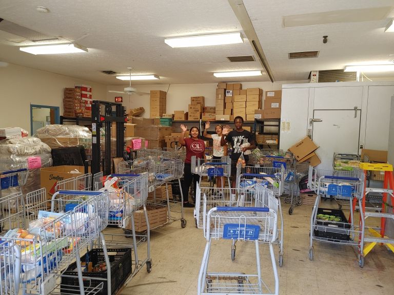 HDR debug info : SBAR:2.4 WHAR:1.9 BAR:3.3 WBR:69.5 WDR:0.0 CB:0 CR:0.5 U:0 UW:0 US:0 LIF:0.0 OCD:0 EXT:0.0 UGN:0.0 AIScene(22)    AC brightness(124.3) bright_enhenced_level(0.0) brightness_shift(1.0) brightness_high_level(207), contrast_enhanced_level(1.0)  WDR(0,0)SV(3)SGL(0)HGL(0)SGLPU(0)SGLAY(0)AY(134)